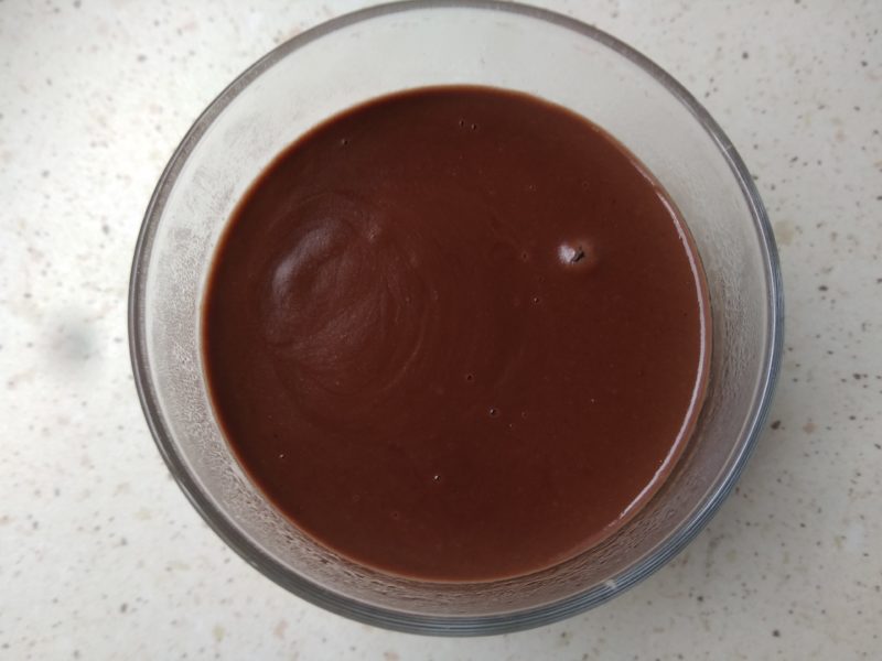 Crema de plátano y chocolate negro baja en fodmap con thermomix